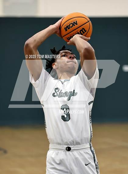 Thumbnail 1 in Morrow vs Crest (Border Classic) photogallery.