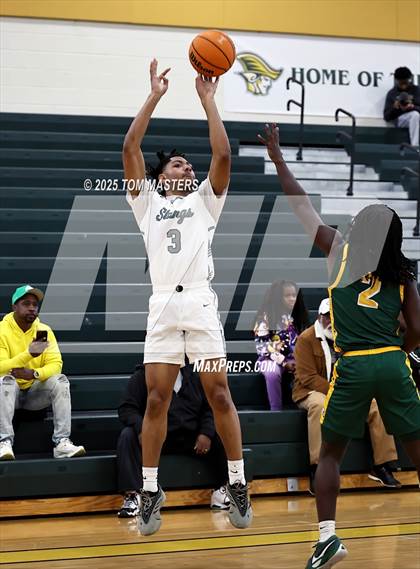 Thumbnail 1 in Morrow vs Crest (Border Classic) photogallery.