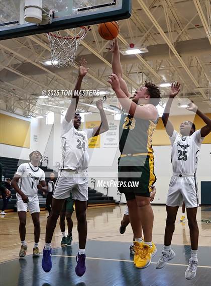 Thumbnail 3 in Morrow vs Crest (Border Classic) photogallery.