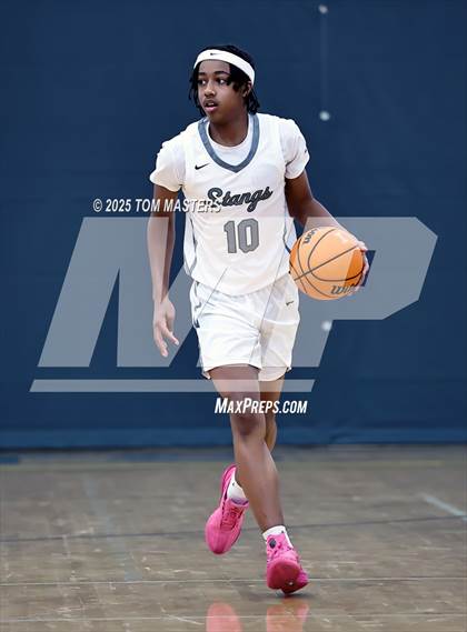 Thumbnail 3 in Morrow vs Crest (Border Classic) photogallery.