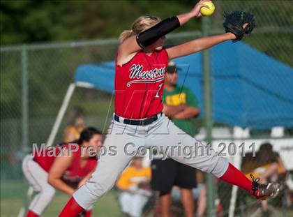 Thumbnail 2 in East Rowan vs. Crest (NCHSAA 3A West Regional Final) photogallery.