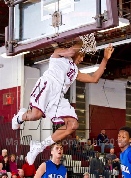 Thumbnail 1 in Valley Central @ Kingston (Section 9 Quarterfinal) photogallery.