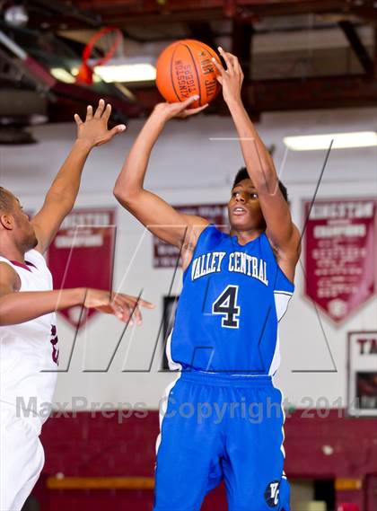 Thumbnail 2 in Valley Central @ Kingston (Section 9 Quarterfinal) photogallery.