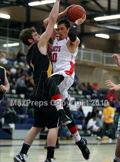 Thumbnail 1 in Monroe County Senior All-Star Game (Section 5) photogallery.