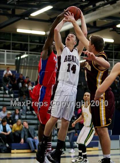 Thumbnail 2 in Monroe County Senior All-Star Game (Section 5) photogallery.