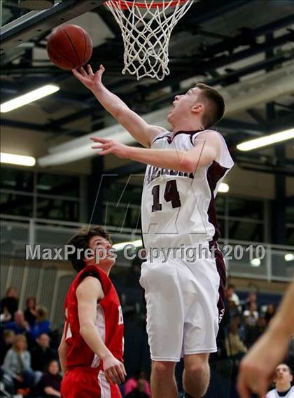 Thumbnail 1 in Monroe County Senior All-Star Game (Section 5) photogallery.