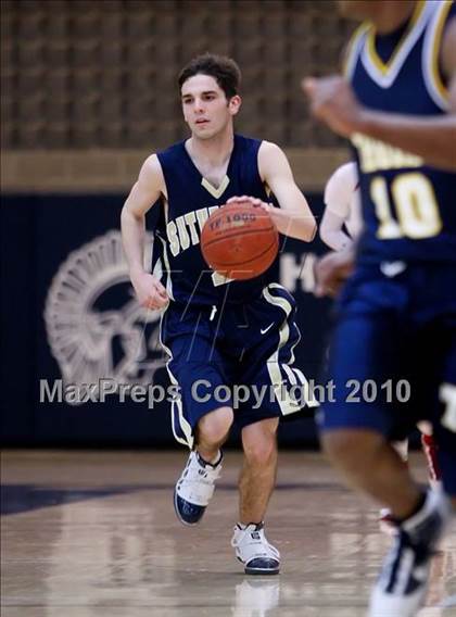 Thumbnail 1 in Monroe County Senior All-Star Game (Section 5) photogallery.