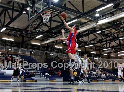 Thumbnail 3 in Monroe County Senior All-Star Game (Section 5) photogallery.