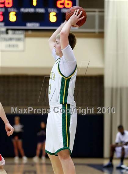 Thumbnail 3 in Monroe County Senior All-Star Game (Section 5) photogallery.