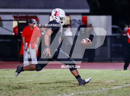 Thumbnail 2 in Lake Gibson vs. Palmetto (FHSAA Class 6A Regional Final) photogallery.