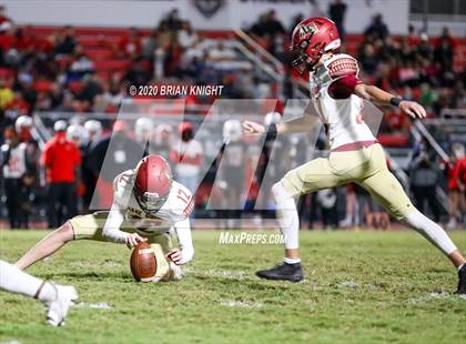 Thumbnail 2 in Lake Gibson vs. Palmetto (FHSAA Class 6A Regional Final) photogallery.