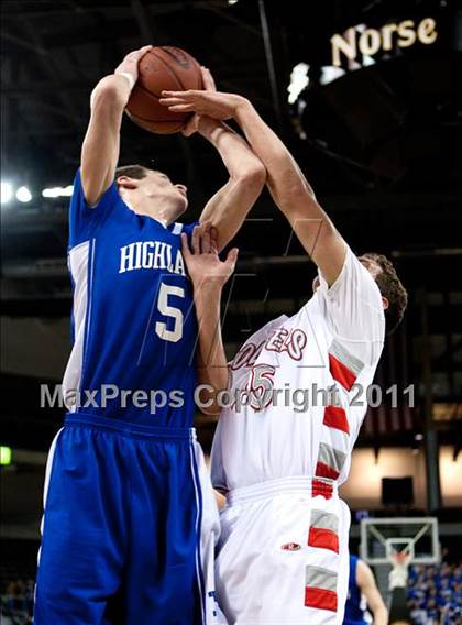 Thumbnail 3 in Highlands vs. Dixie Heights (KHSAA Ninth Region Quarterfinals) photogallery.