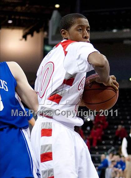 Thumbnail 3 in Highlands vs. Dixie Heights (KHSAA Ninth Region Quarterfinals) photogallery.