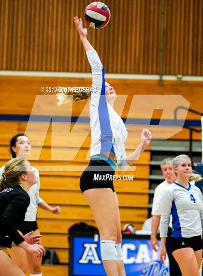 Thumbnail 1 in Miramonte @ Acalanes photogallery.