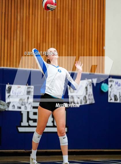 Thumbnail 1 in Miramonte @ Acalanes photogallery.