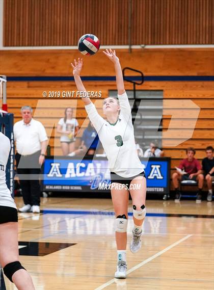 Thumbnail 1 in Miramonte @ Acalanes photogallery.