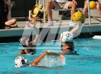 Thumbnail 3 in Albany vs Moreau Catholic (Battle of the Bay) photogallery.