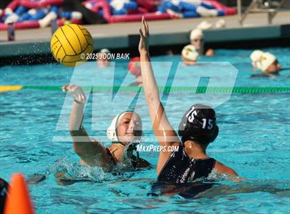 Thumbnail 1 in Albany vs Moreau Catholic (Battle of the Bay) photogallery.