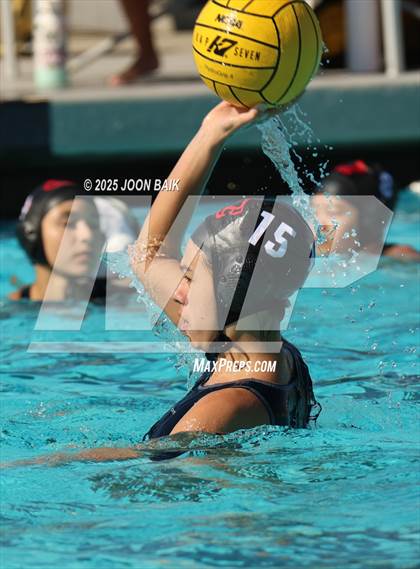 Thumbnail 3 in Albany vs Moreau Catholic (Battle of the Bay) photogallery.