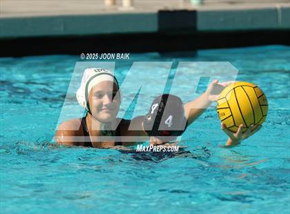 Thumbnail 3 in Albany vs Moreau Catholic (Battle of the Bay) photogallery.