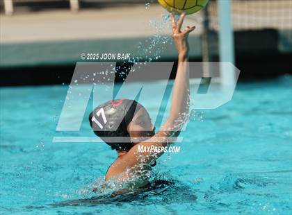Thumbnail 2 in Albany vs Moreau Catholic (Battle of the Bay) photogallery.