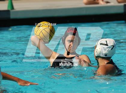 Thumbnail 3 in Albany vs Moreau Catholic (Battle of the Bay) photogallery.