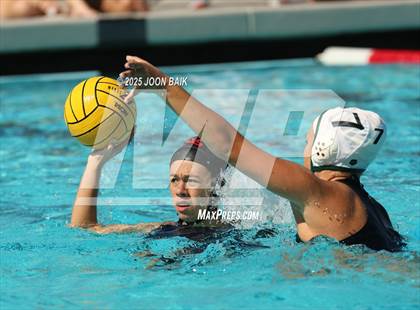 Thumbnail 1 in Albany vs Moreau Catholic (Battle of the Bay) photogallery.