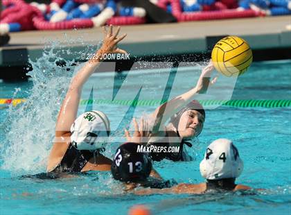 Thumbnail 2 in Albany vs Moreau Catholic (Battle of the Bay) photogallery.
