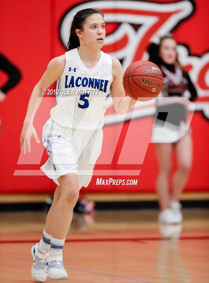 Thumbnail 1 in Liberty vs. LaConner (WIAA 2B Regional Playoff) photogallery.