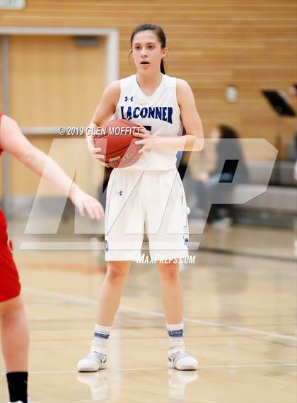 Thumbnail 3 in Liberty vs. LaConner (WIAA 2B Regional Playoff) photogallery.