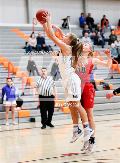 Thumbnail 1 in Liberty vs. LaConner (WIAA 2B Regional Playoff) photogallery.