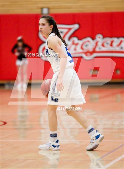 Thumbnail 3 in Liberty vs. LaConner (WIAA 2B Regional Playoff) photogallery.