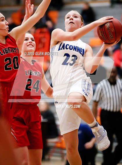 Thumbnail 1 in Liberty vs. LaConner (WIAA 2B Regional Playoff) photogallery.