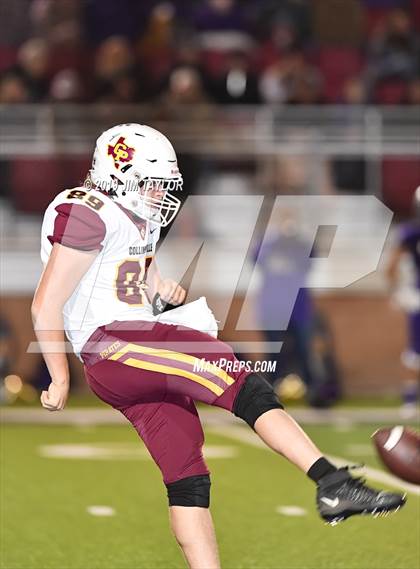 Thumbnail 1 in San Saba vs Collinsville (UIL 2A D1 Area Playoff) photogallery.