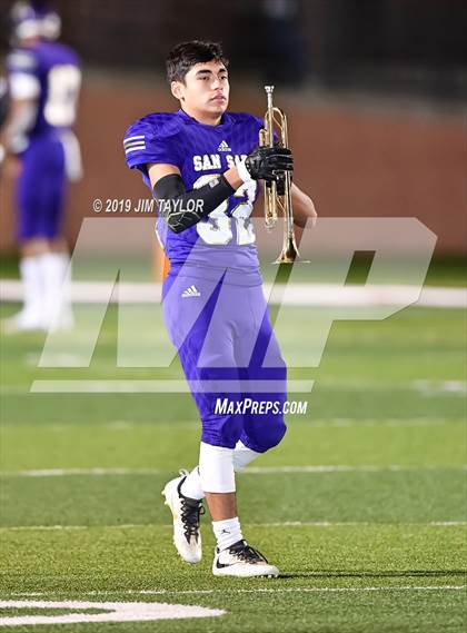 Thumbnail 3 in San Saba vs Collinsville (UIL 2A D1 Area Playoff) photogallery.