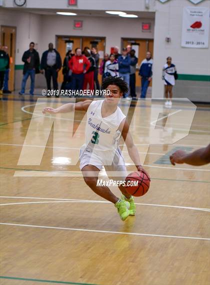 Thumbnail 2 in Osbourn vs. South Lakes (VHSL 6A 2nd Round Playoff)  photogallery.