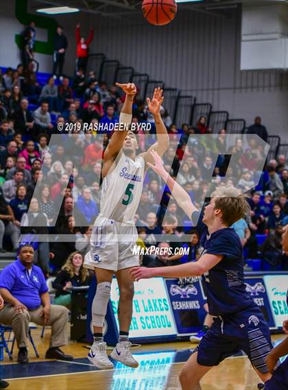 Thumbnail 2 in Osbourn vs. South Lakes (VHSL 6A 2nd Round Playoff)  photogallery.