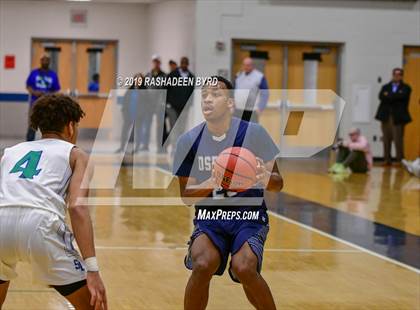 Thumbnail 2 in Osbourn vs. South Lakes (VHSL 6A 2nd Round Playoff)  photogallery.