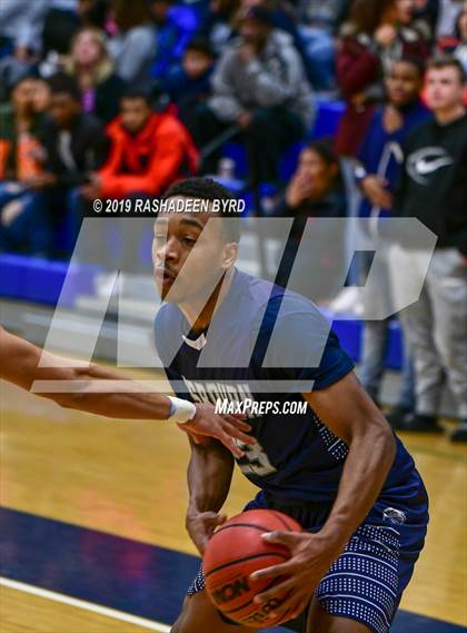 Thumbnail 2 in Osbourn vs. South Lakes (VHSL 6A 2nd Round Playoff)  photogallery.