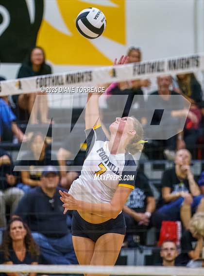 Thumbnail 1 in Crean Lutheran @ Foothill photogallery.