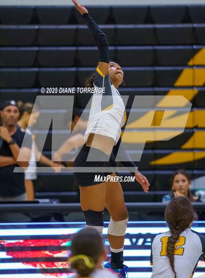 Thumbnail 1 in Crean Lutheran @ Foothill photogallery.