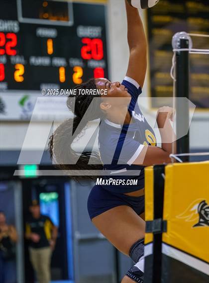 Thumbnail 2 in Crean Lutheran @ Foothill photogallery.