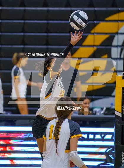 Thumbnail 2 in Crean Lutheran @ Foothill photogallery.