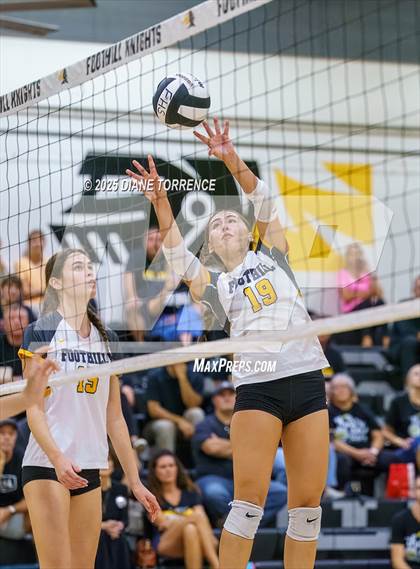 Thumbnail 3 in Crean Lutheran @ Foothill photogallery.