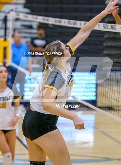 Thumbnail 3 in Crean Lutheran @ Foothill photogallery.