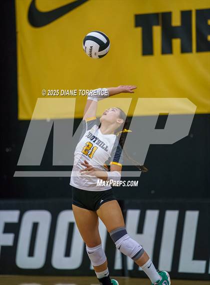 Thumbnail 1 in Crean Lutheran @ Foothill photogallery.