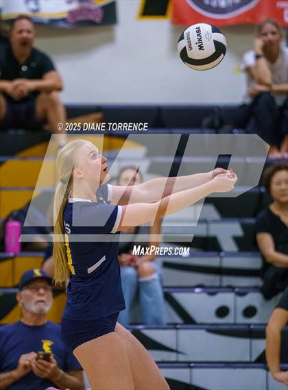 Thumbnail 2 in Crean Lutheran @ Foothill photogallery.