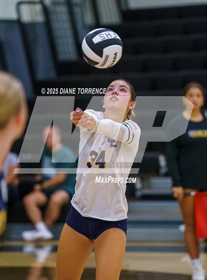 Thumbnail 2 in Crean Lutheran @ Foothill photogallery.