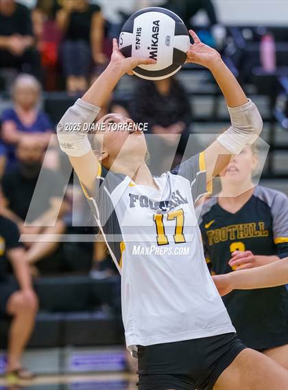 Thumbnail 2 in Crean Lutheran @ Foothill photogallery.