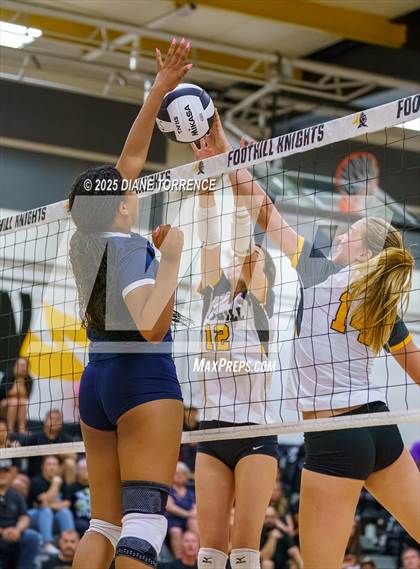Thumbnail 2 in Crean Lutheran @ Foothill photogallery.